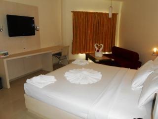Jade Beach Resort Tirupporur Exterior photo